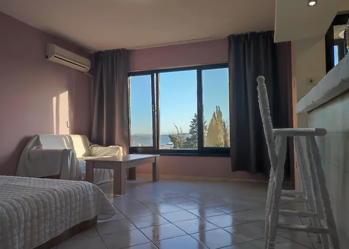 съншайн Apartment Burgas